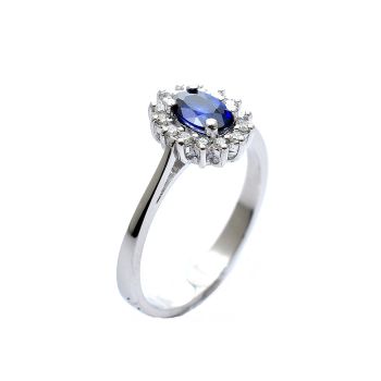 White gold ring with diamonds 0.15 ct and sapphyre 0.51 ct